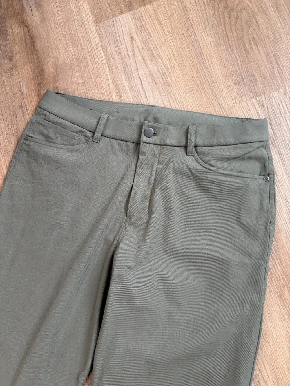 Lululemon ABC Relaxed-Fit 5 Pocket Pant size 32 x 30 Warpstreme Army Green